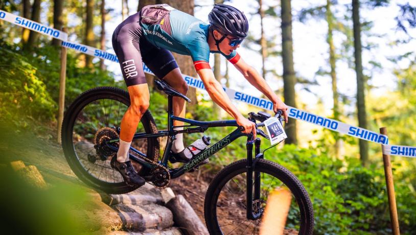 A participant in the Danish Mountain Bike Championships on the track in Nørreskoven in Vejle