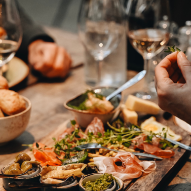 Romantisk date i Torvehallerne med tapas og vin